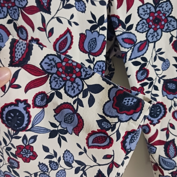 Khakis by GAP slim city floral pants - Picture 5 of 9